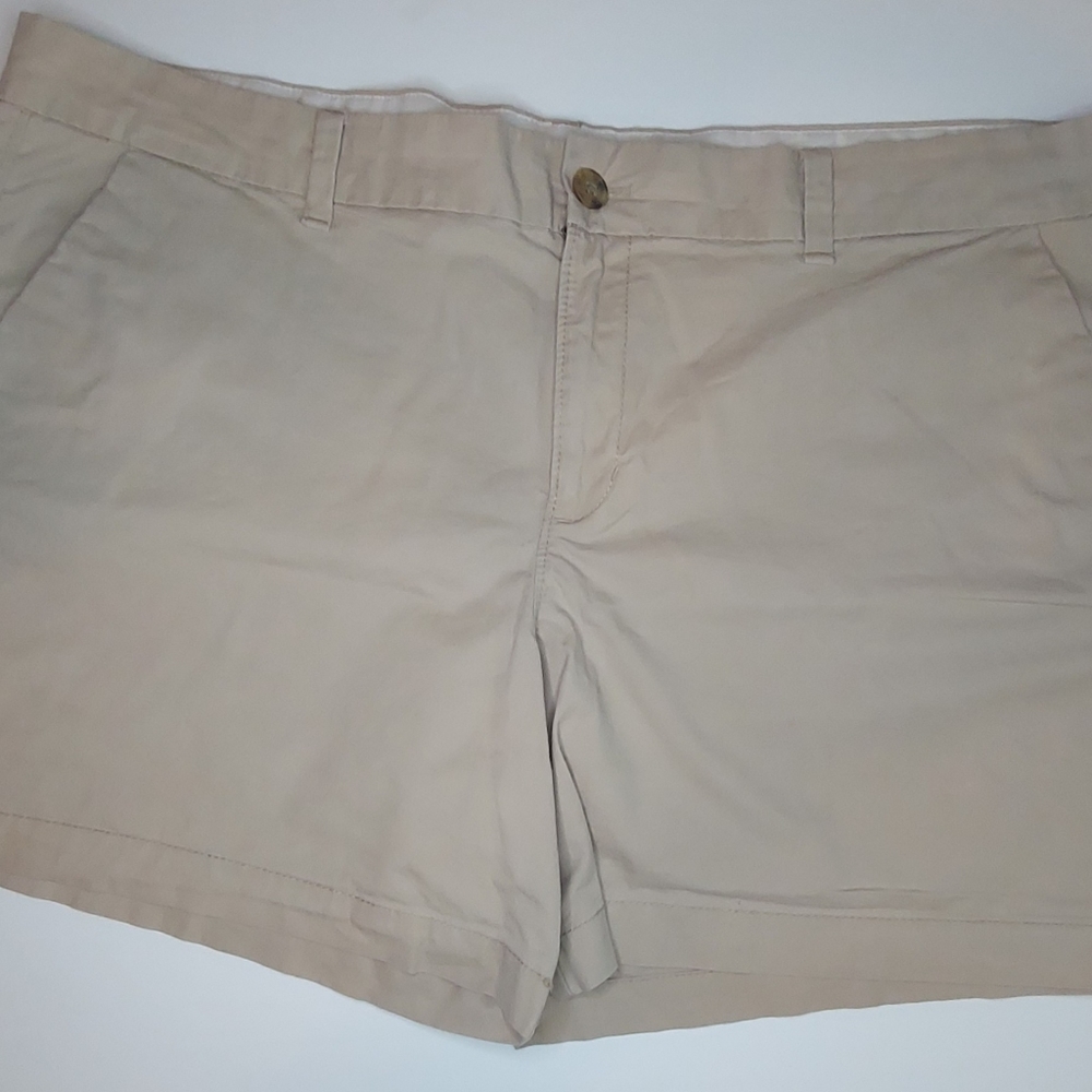 Old Navy Khaki Shorts Size 16